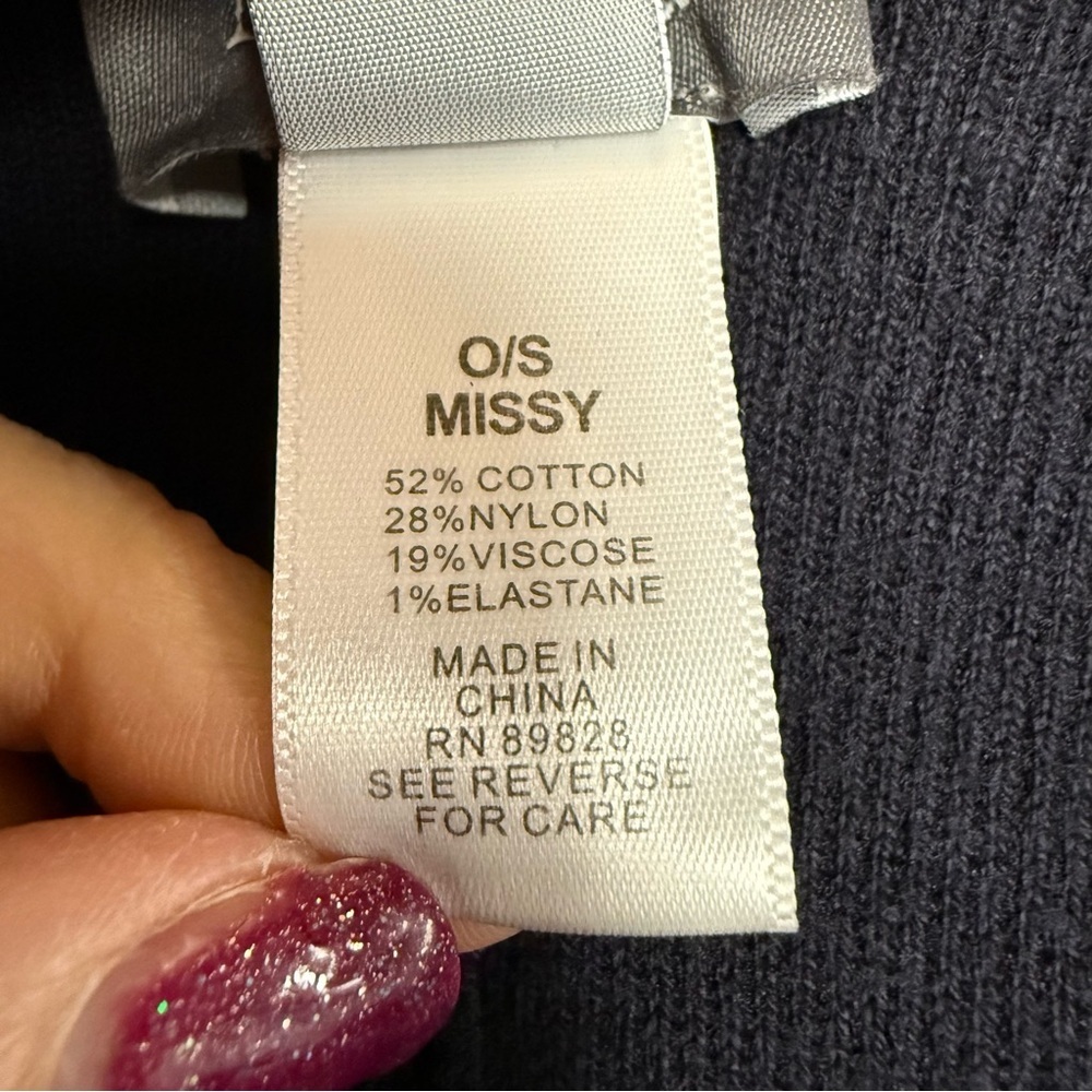 Martha Stewart one size Missy Asymmetrical Poncho Sweater burgundy very heavy - Picture 4 of 6